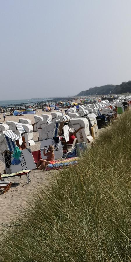 Zentrale Und Strandnahe Ferienwohnung In Kuehlungsborn Ost מראה חיצוני תמונה